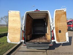 MERCEDES-BENZ SPRINTER 315 CDI AUT. L2H2  LED