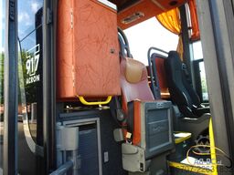 VAN HOOL T917 Acron, 63 Sitze