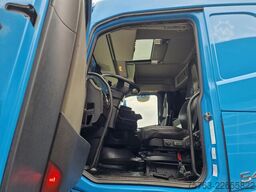 Volvo FH 13.540 6x2*4 - Platform with sidedoors - PTO...
