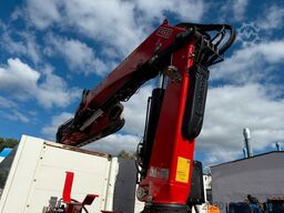 MAN TGX 26.470 Euro 6 Abrollkipper mit Ladekran