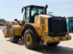CATERPILLAR 950M Radlader mit Schaufel 2.062 BTH