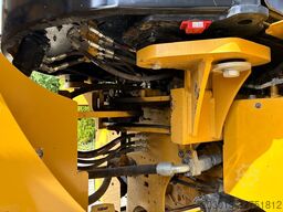 CATERPILLAR 950M Radlader mit Schaufel 2.062 BTH