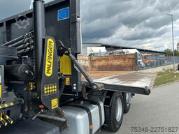 MERCEDES-BENZ Arocs 2545 Kipper/Kran/6x4-4/Lenkachse/128 tkm