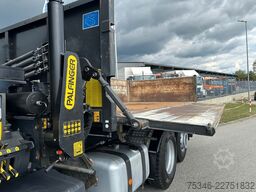 MERCEDES-BENZ Arocs 2545 Kipper/Kran/6x4-4/Lenkachse/128 tkm