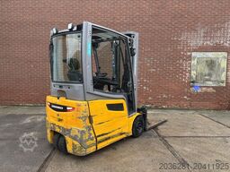 Jungheinrich EFG 216k