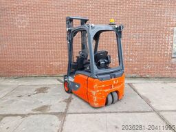 Linde E15-02