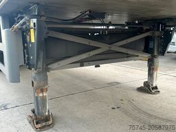 SCHMITZ CARGOBULL SKO 24L * DOPPELSTOCK * LIFT * NEUER MOTOR* ALU*