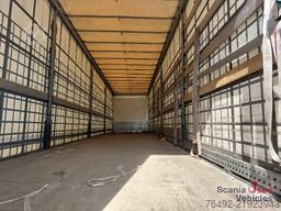 Schmitz Cargobull SCB Schiebeplane