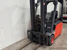 Linde E 16 C-01 Triplex Batterie Bj.22