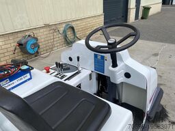 Dulevo 1100 EH, Veegmachine, Hoogkieper