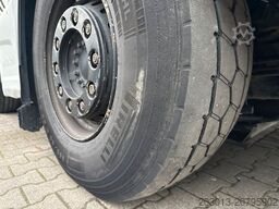 MAN TGS 26.440 Zugmaschine + Atlas Kran 5 Ausschube