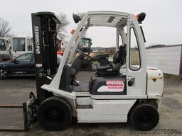 UniCarriers 2,5 Ton. - Triplex-FH 4,75m + Zinkenversteller+SS