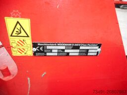 Weidemann 1013 mit 3 Anbaugeräte