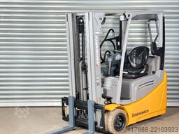 Jungheinrich EFG 220 - Service Neu - Batterie 89% - Garantie
