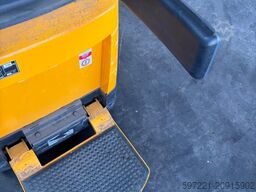 Jungheinrich ERE 120/C20