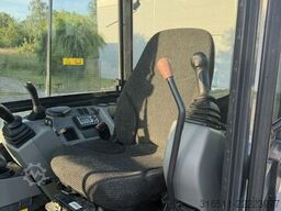 Bobcat E34