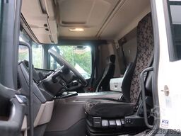 Scania P320 Koel/Vries Bakwagen + Dhollandia 2000KG