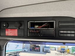 Mercedes-Benz Arocs 3243 8x4 Schwarzmüller / Swiss-Vehicle