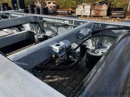 Möslein BDF  Tandem- BDF- Wechselanhänger mit Ladebordwand