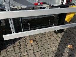 Möslein BDF  Tandem- BDF- Wechselanhänger mit Ladebordwand