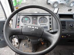 MAN MAN LE8.150 mit Palfinger PKG7001