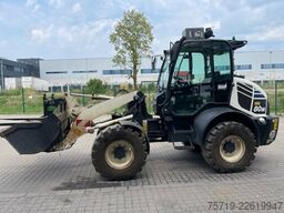 Komatsu Komatsu WA 80M-8E0