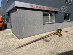  Tapijtdoorn Heftruck  fem2 / fem3