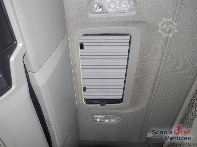 Standardowy ciągnik siodłowy Scania R 460 A4x2NA - SUPER -