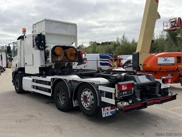 コンテナ輸送 DAF CF 330 6x2 ZEILADER+KETTINGSYSTEEM