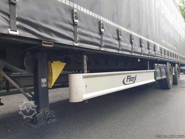 Otvorena poluprikolica s ceradom Fliegl 2-Achs Gardine TWIN Standard Xtra-Long
