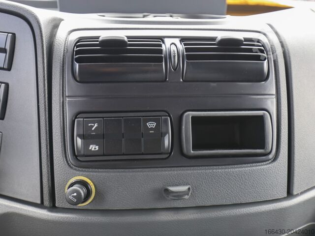 Speciallastbil Mercedes-Benz Atego 1224 L Koffer AHK Klima Tempomat el. Sp