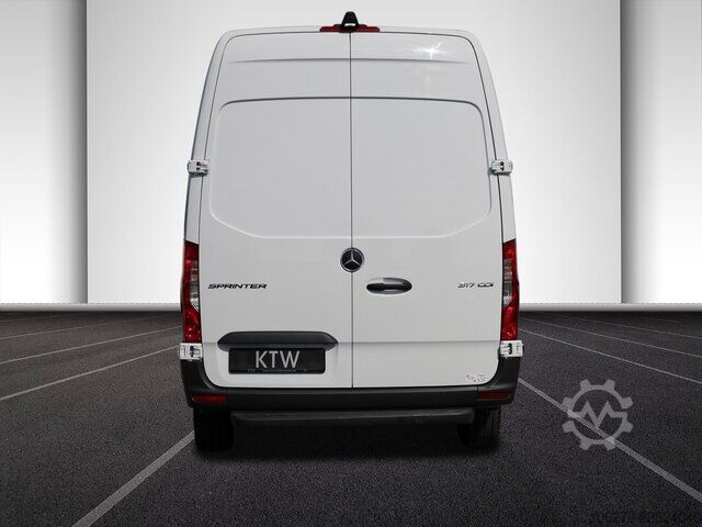 Fourgon Mercedes-Benz Sprinter 317 CDI,L2H2,Automatik,Kamera