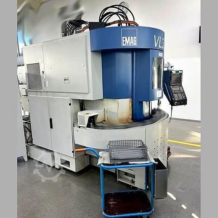 מחרטה אנכית EMAG VL 3