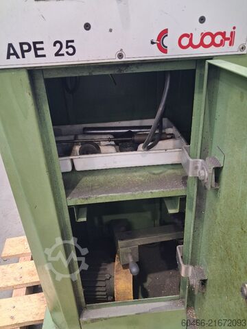 Bohrer Schleifmaschine CUOGHI APE25
