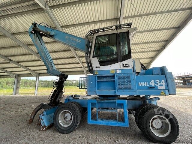 テレックス・フックス ホイール式マテリアルハンドラー Terex Fuchs MHL434