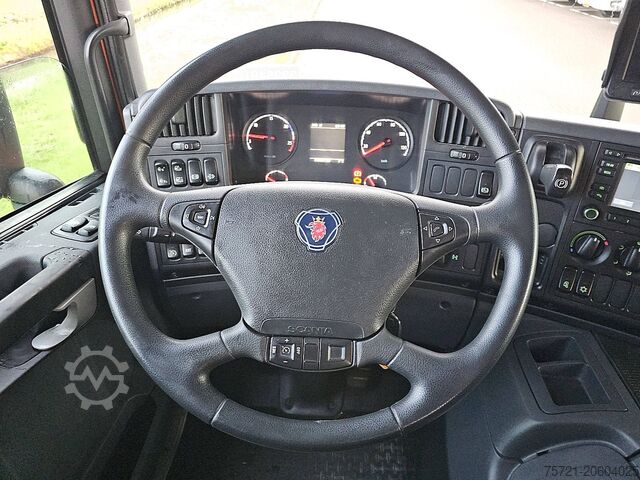 Plataforma de carga SCANIA P410 PK18002-4 hydr