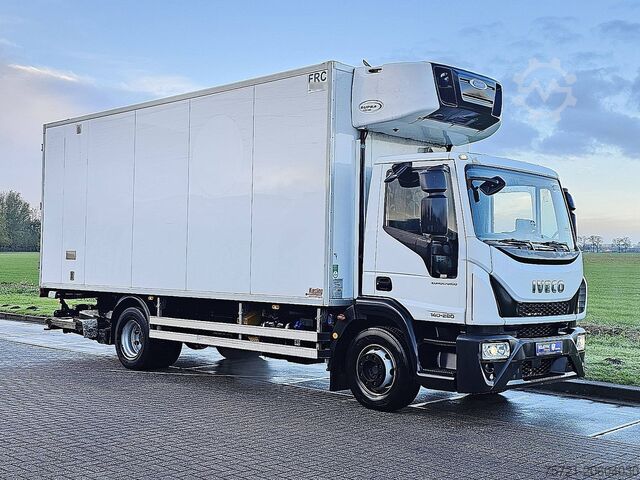 Chladená/mrazená preprava IVECO 140E28 EUROCARGO ATP