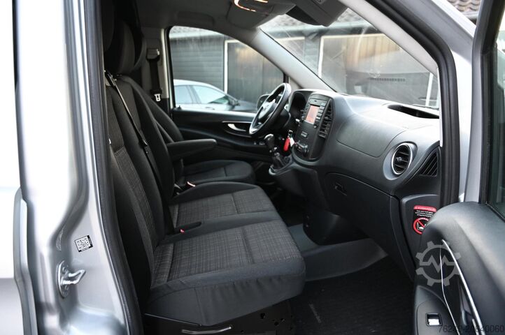 High-roof van Mercedes-Benz Vito 111 CDI Lang Navi Camera