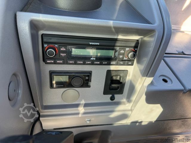 Mobile excavator VOLVO EWR150E Mobilbagger mit ROTATOR ENCONG EC319