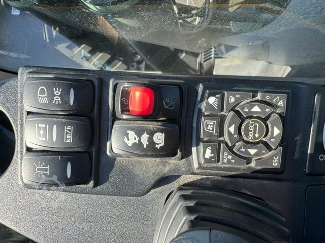 Mobile excavator VOLVO EWR150E Mobilbagger mit ROTATOR ENCONG EC319