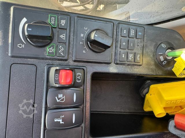 Mobile excavator VOLVO EWR150E Mobilbagger mit ROTATOR ENCONG EC319