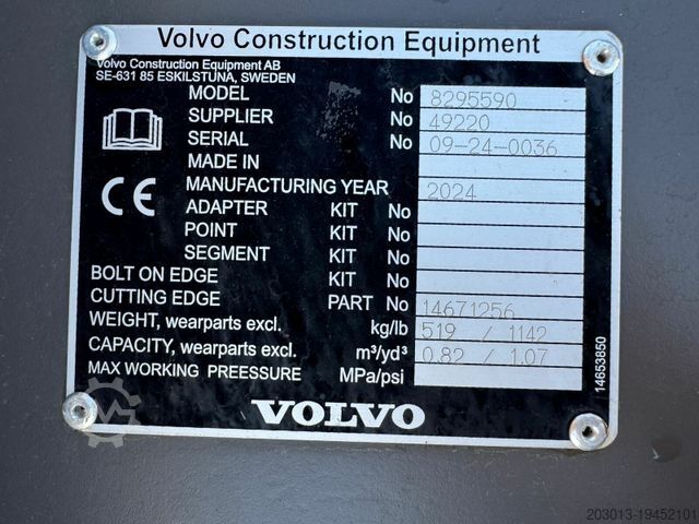 Mobile excavator VOLVO EWR150E Mobilbagger mit ROTATOR ENCONG EC319
