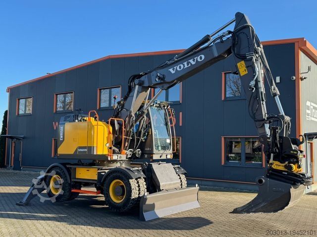 Mobile excavator VOLVO EWR150E Mobilbagger mit ROTATOR ENCONG EC319
