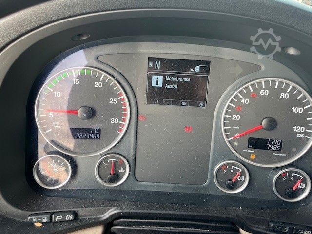 बॉडी बदलने वाला ट्रक MAN TGX