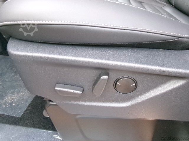 मिनिबस FORD Tourneo Custom 320L2 AT Titanium AHK ACC Stndhz