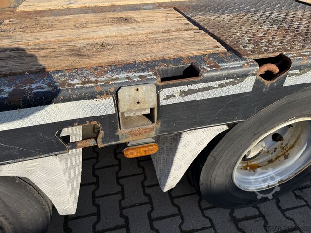 Low loader trailer Schwarzmueller T3  3 Achs Tiefladeranhänger