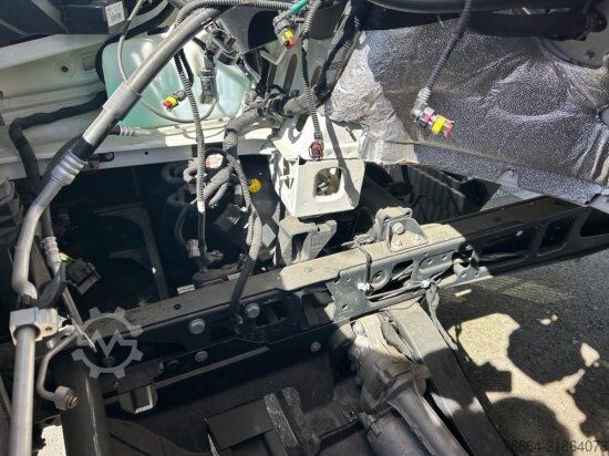 Šasija kombija IVECO DAILY 40 - 180 FAHRGESTELL, E6 OHNE MOTOR/OHNE GETRIEBE