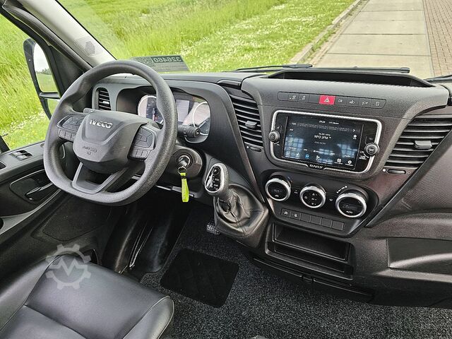 Nền tảng tải IVECO DAILY 35C14  Open-Laadbak