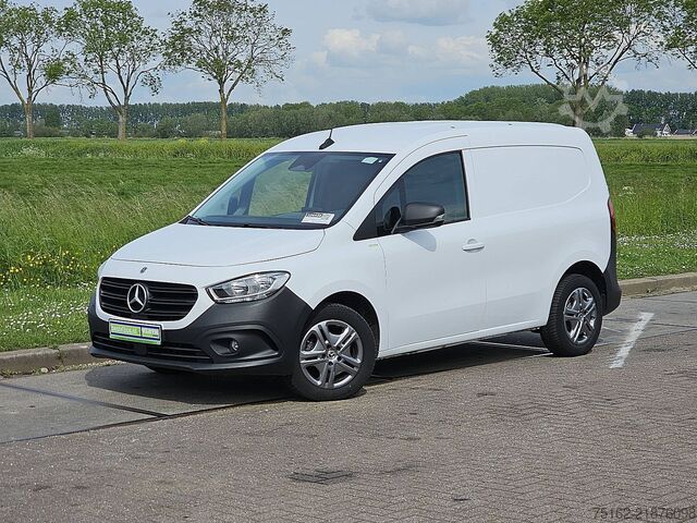 Bőrönd MERCEDES-BENZ CITAN 108 CDI Mbux 3-Zits Euro6 AC