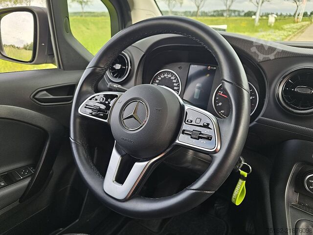 Bőrönd MERCEDES-BENZ CITAN 108 CDI Mbux 3-Zits Euro6 AC